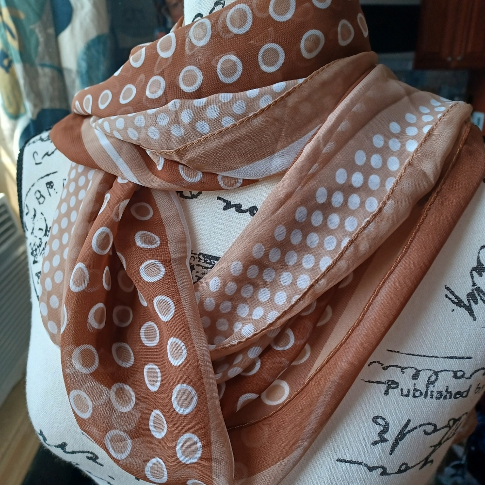 Accessorize Me scarf NWT